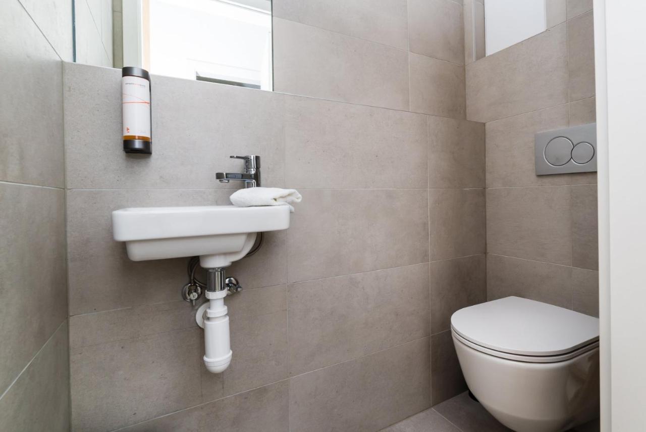 City Castle Apartments Free Parking 布拉迪斯拉发 外观 照片