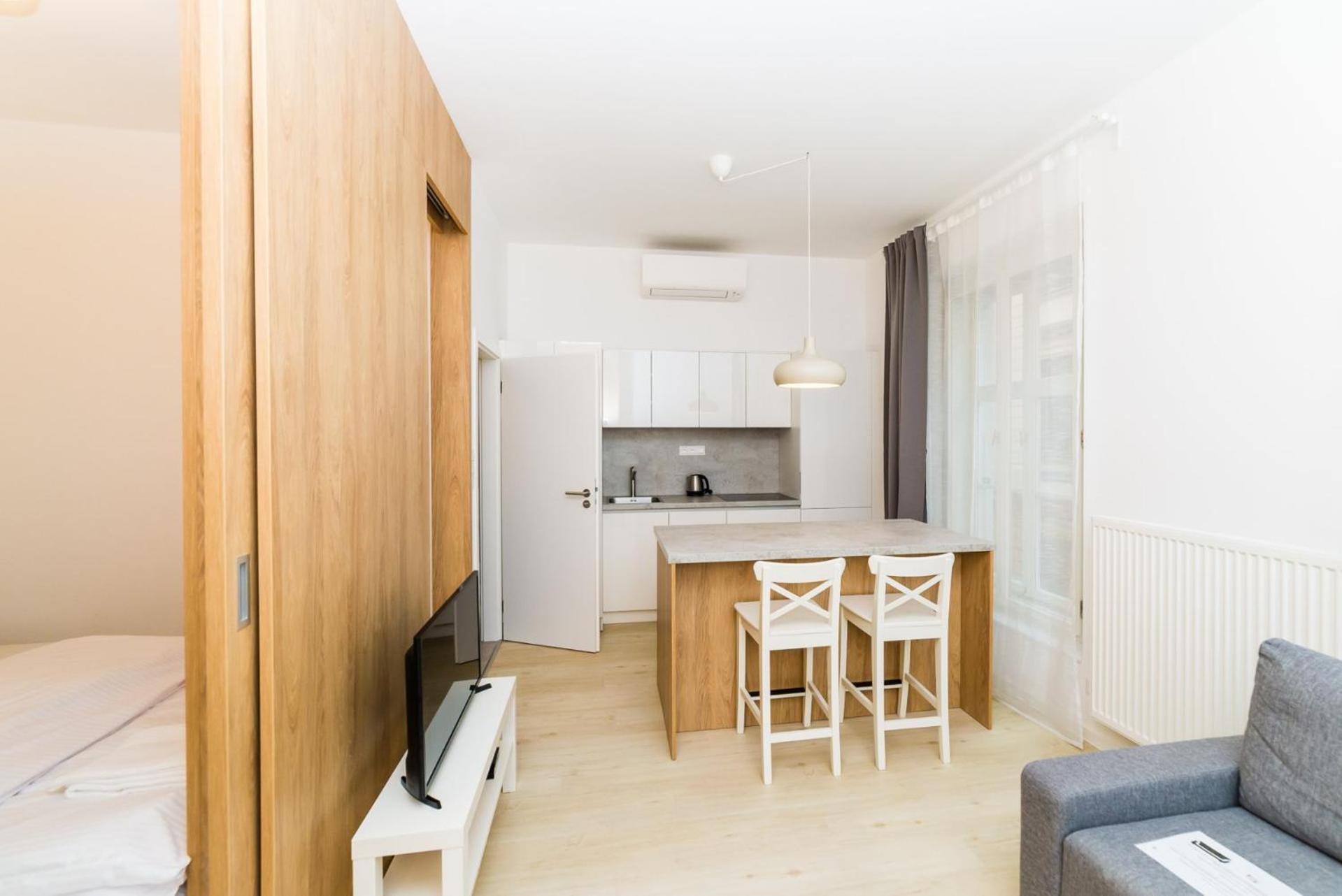 City Castle Apartments Free Parking 布拉迪斯拉发 客房 照片
