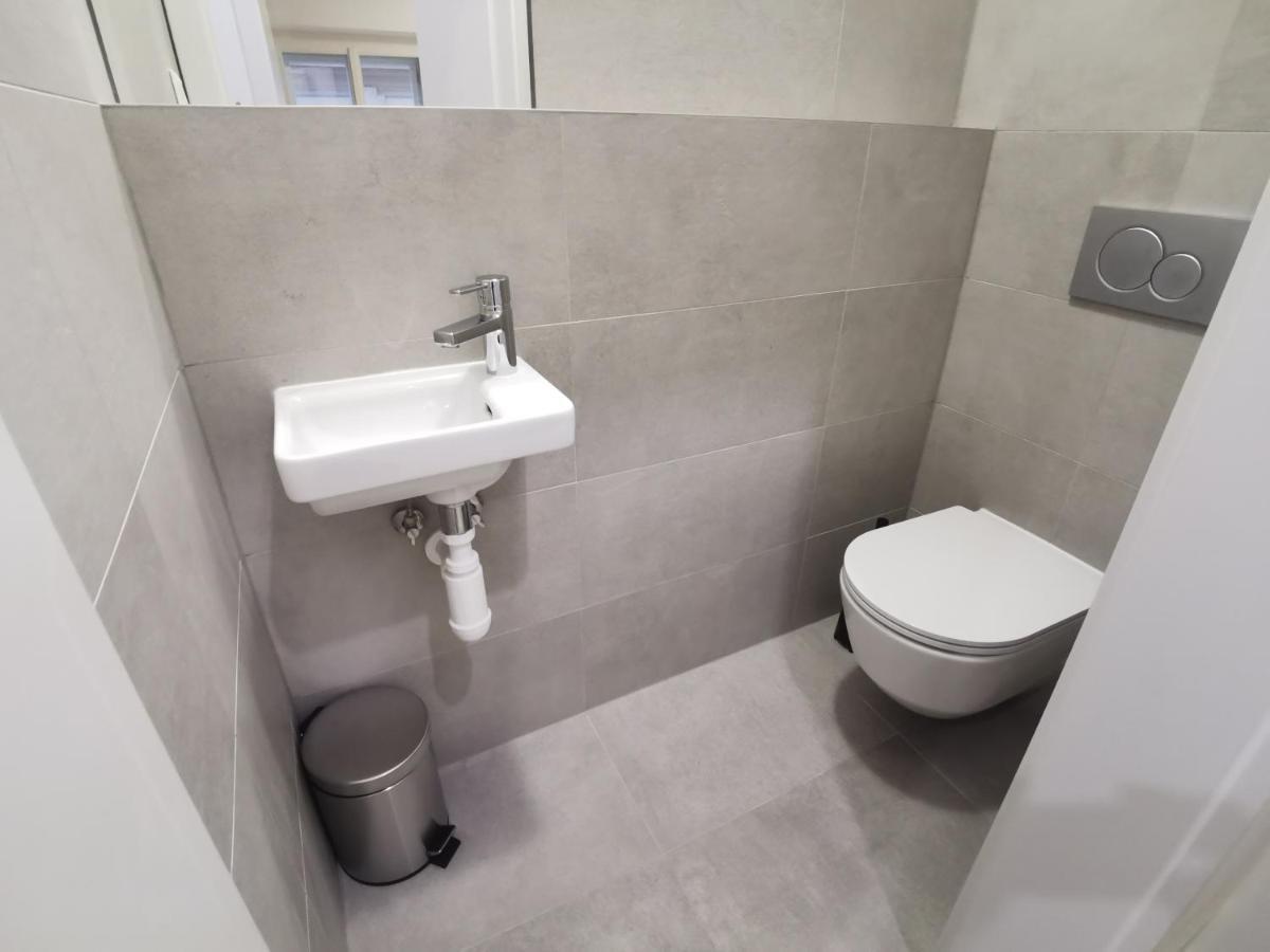 City Castle Apartments Free Parking 布拉迪斯拉发 外观 照片